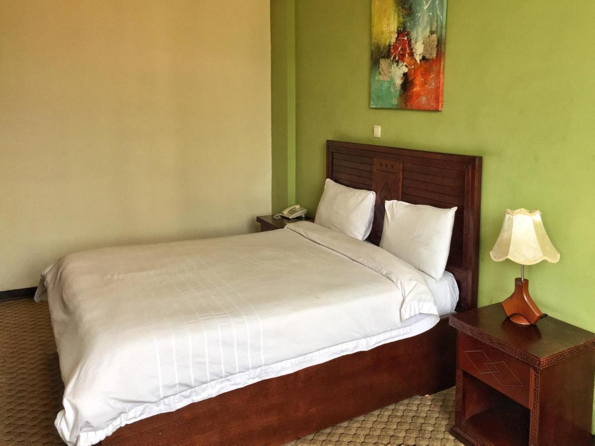 Top Ten Hotel Addis Abeba Exterior foto